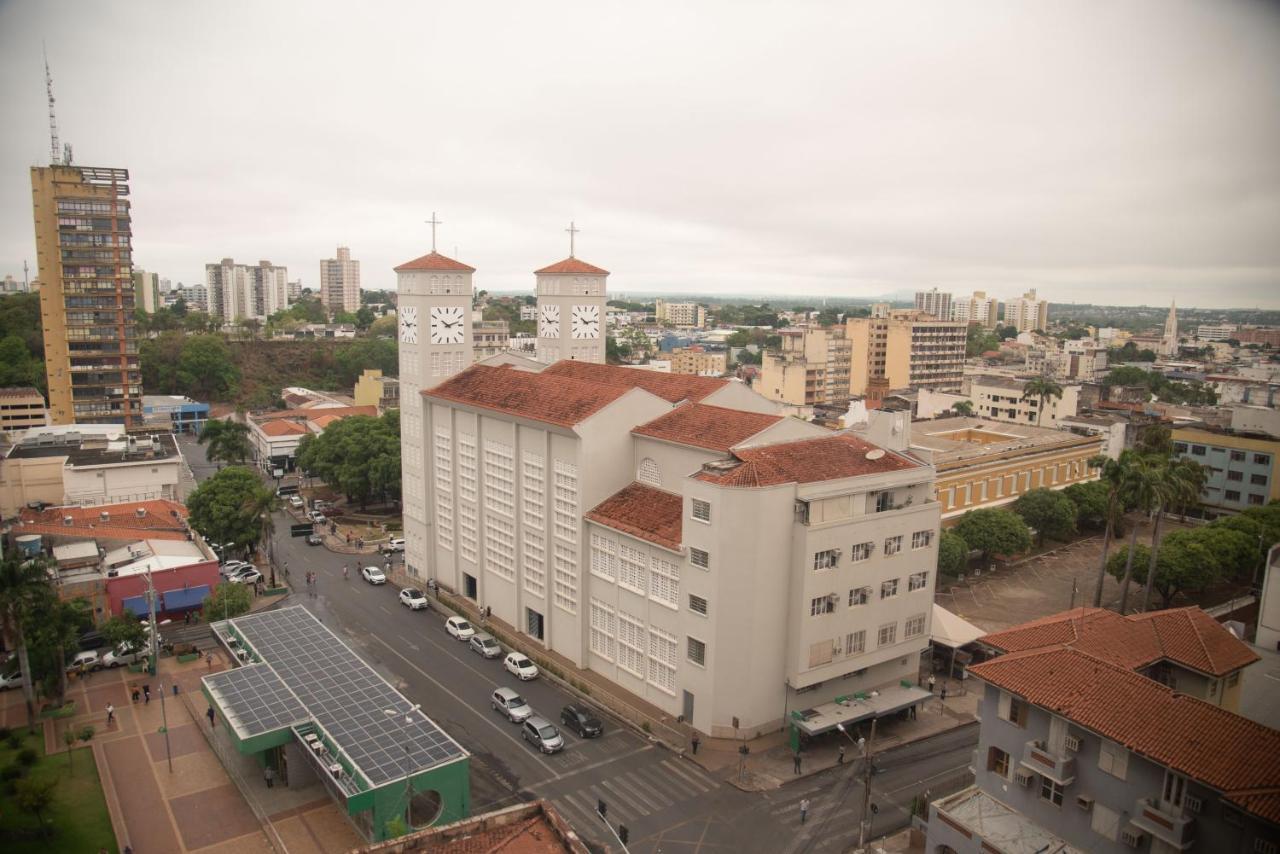 Getúllio Hotel Cuiabá Exterior foto